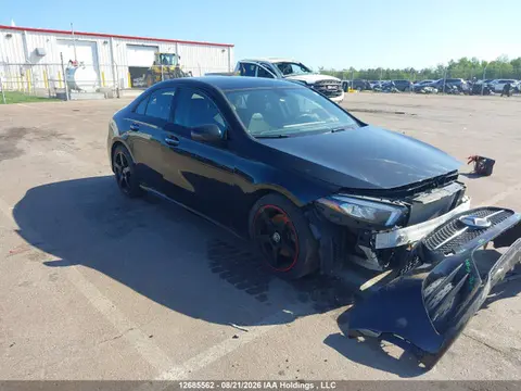 W1K3G4FB0MJ307800 — 2021 Mercedes-Benz A 220 4MATIC, Передняя часть (Front), фото до ремонта