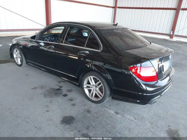 2014 Mercedes-Benz C 250 Luxury/sport VIN WDDGF4HB3EA888695 фото 3