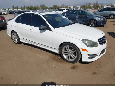 WDDGF4HB7EA968131 — 2014 Mercedes-Benz C 250 Sport, Естественный износ (Normal Wear & Tear), фото до ремонта