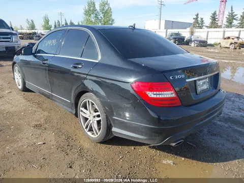 2014 Mercedes-Benz C 300 4matic VIN WDDGF8AB1EA966795 фото 3