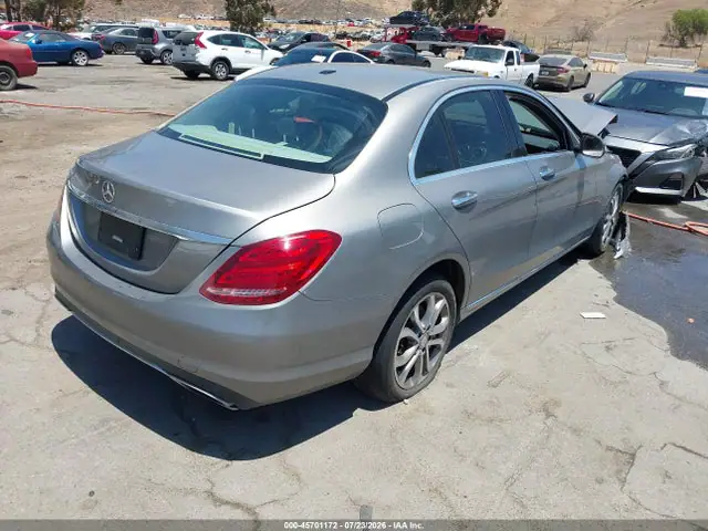 55SWF4KBXFU055787 — 2015 Mercedes-Benz C 300 4MATIC, фото 4 с аукциона IAAI 13.10.2026, Передняя часть