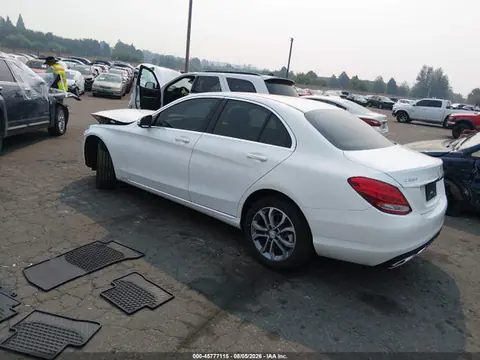 2015 Mercedes-Benz C 300 4matic VIN 55SWF4KB5FU036788 фото 3
