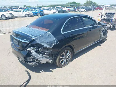 2016 Mercedes-Benz C 300 4matic VIN 55SWF4KB9GU127693 фото 4