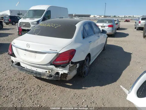 2018 Mercedes-Benz C 300 4matic VIN 55SWF4KB0JU240763 фото 4