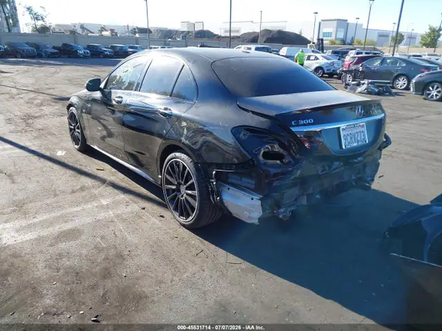 2021 Mercedes-Benz C 300 Sedan VIN W1KWF8DB1MR618647 фото 3