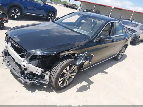 2021 Mercedes-Benz C 300 Sedan VIN W1KWF8DB8MR612344 фото 2