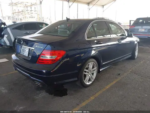 2014 Mercedes-Benz C 300 Sport 4matic VIN WDDGF8AB1EA954629 фото 4
