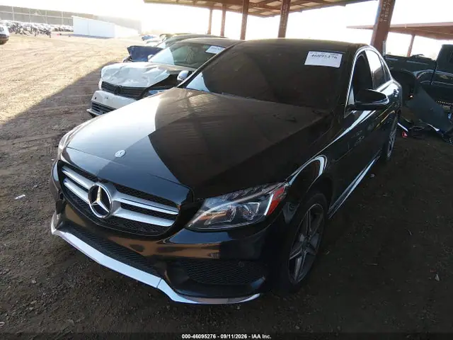 2016 Mercedes-Benz C 300 Sport 4matic VIN 55SWF4KB5GU140926 фото 2