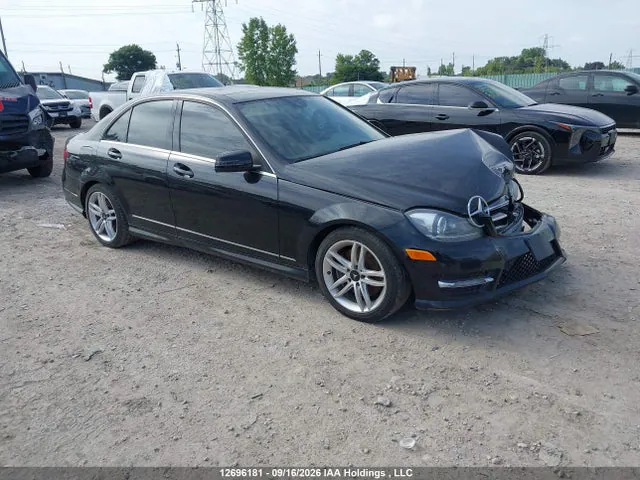 2014 Mercedes-Benz C 300 VIN WDDGF8AB1EA955053 фото 1