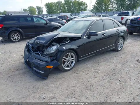 2014 Mercedes-Benz C 300 VIN WDDGF8AB1EA955053 фото 2
