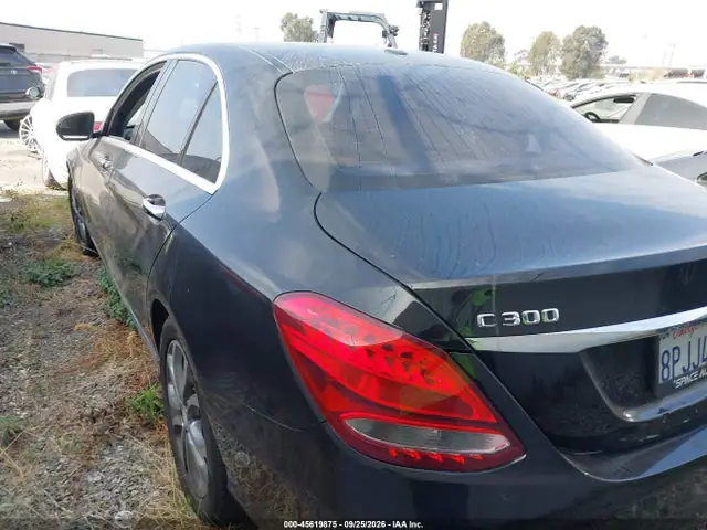 2016 Mercedes-Benz C 300 VIN 55SWF4JB2GU150878 фото 3