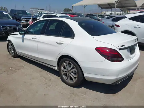 2018 Mercedes-Benz C 300 VIN 55SWF4JB0JU254924 фото 3