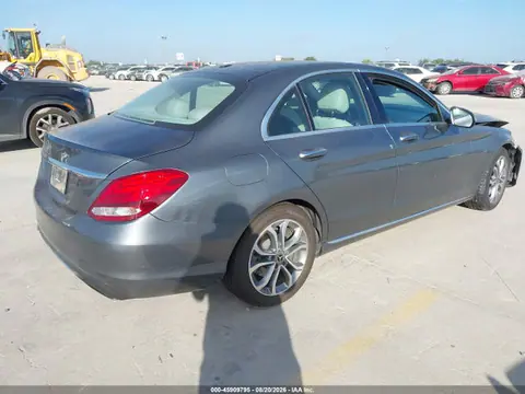 2018 Mercedes-Benz C 300 VIN 55SWF4JB1JU239347 фото 4
