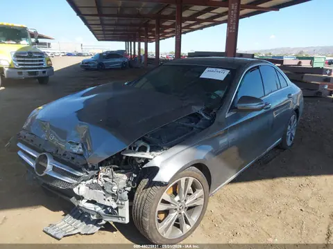 2018 Mercedes-Benz C 300 VIN 55SWF4JB5JU249573 фото 2