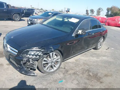 2019 Mercedes-Benz C 300 VIN WDDWF8DB6KR516192 фото 2