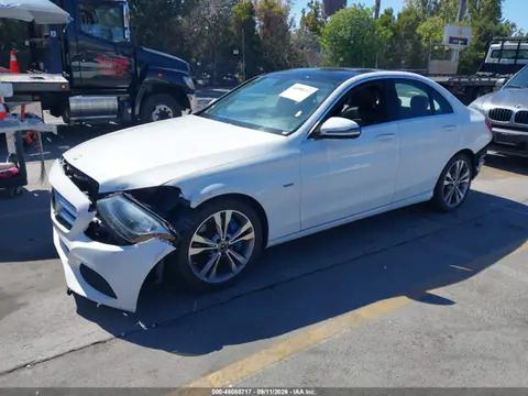 2017 Mercedes-Benz C 350E VIN 55SWF4HBXHU217198 фото 2