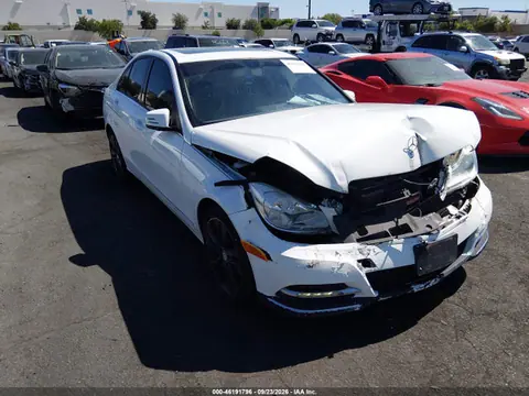 2014 Mercedes-Benz C-class C 250 Luxury VIN WDDGF4HB4EA952937 фото 1