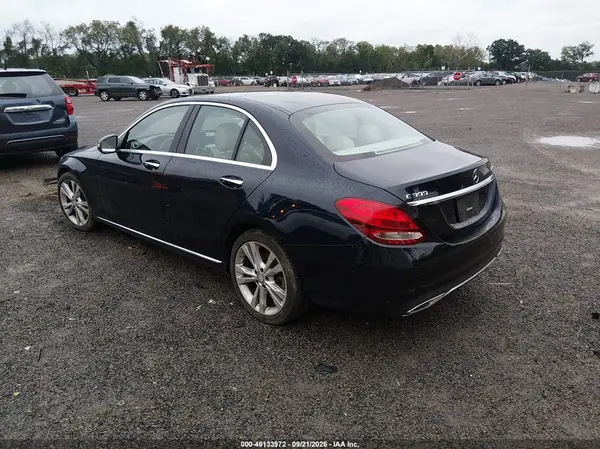 55SWF4KB3GU142013 — 2016 Mercedes-Benz C-Klasse, фото 3 с аукциона IAAI 12.10.2026, Передняя часть