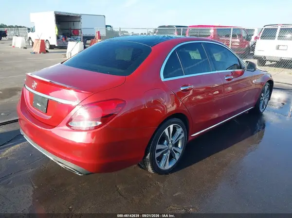 WDDWF4JB8GR156556 — 2016 Mercedes-Benz C-Klasse, фото 4 с аукциона IAAI, Передняя часть