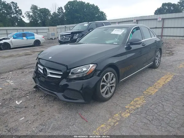 55SWF4JB6GU172334 — 2016 Mercedes-Benz C-Klasse, фото 2 с аукциона IAAI, Передняя часть