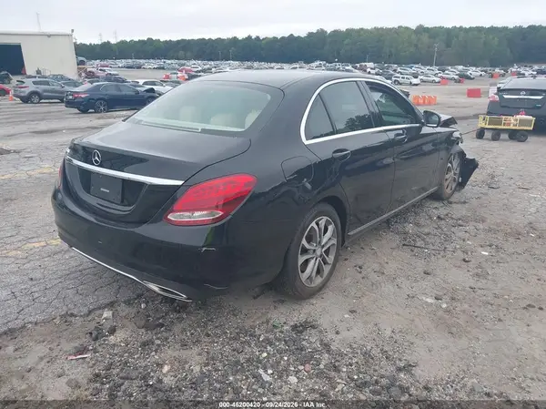 55SWF4JB6GU172334 — 2016 Mercedes-Benz C-Klasse, фото 4 с аукциона IAAI, Передняя часть