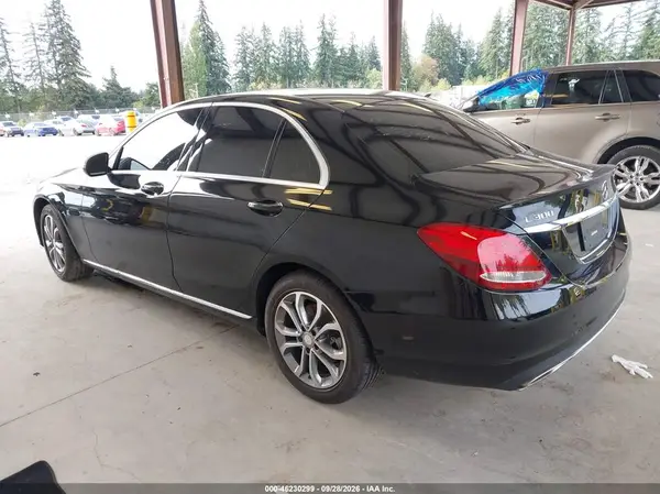 55SWF4KB7GU139440 — 2016 Mercedes-Benz C-Klasse, фото 3 с аукциона IAAI, Правый бок