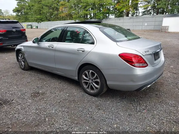 55SWF4KB9HU185532 — 2017 Mercedes-Benz C-Klasse, фото 3 с аукциона IAAI 14.10.2026, Левый и правый бока