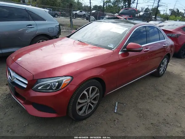 WDDWF4KB2HR246835 — 2017 Mercedes-Benz C-Klasse, фото 2 с аукциона IAAI, Пожар салона