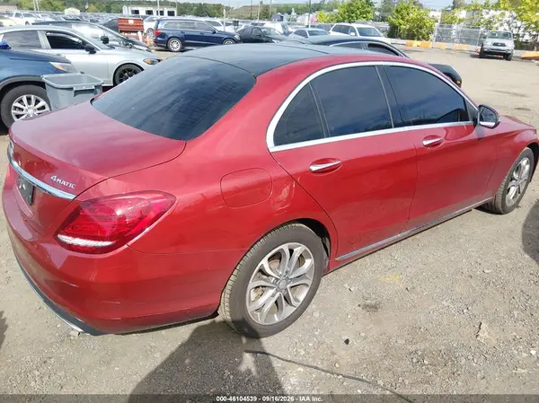 WDDWF4KB2HR246835 — 2017 Mercedes-Benz C-Klasse, фото 4 с аукциона IAAI, Пожар салона