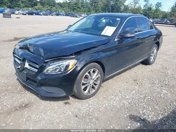 55SWF4KB4HU204150 — 2017 Mercedes-Benz C-Klasse, фото 2 с аукциона IAAI, Передняя часть