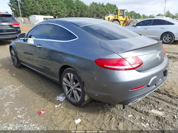 WDDWJ4KB1HF440840 — 2017 Mercedes-Benz C-Klasse, фото 3 с аукциона IAAI, Правый бок