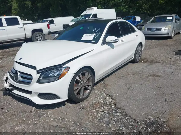 WDDWF4JB6JR386071 — 2018 Mercedes-Benz C-Klasse, фото 2 с аукциона IAAI, Передняя часть слева