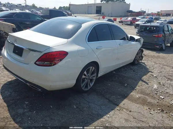 WDDWF4JB6JR386071 — 2018 Mercedes-Benz C-Klasse, фото 4 с аукциона IAAI, Передняя часть слева