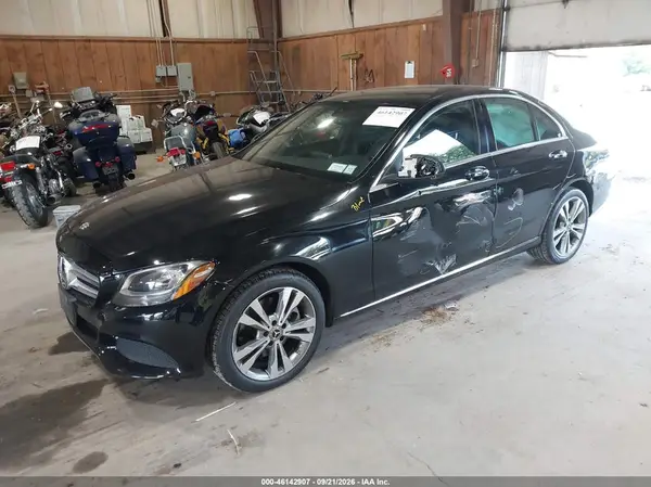 WDDWF4KB1JR416673 — 2018 Mercedes-Benz C-Klasse, фото 2 с аукциона IAAI 07.10.2026, Левый бок