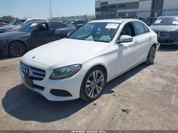 55SWF4JB2JU248882 — 2018 Mercedes-Benz C-Klasse, фото 2 с аукциона IAAI 13.10.2026, Задняя часть слева