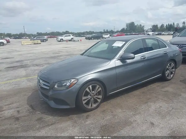 55SWF4JB8JU239622 — 2018 Mercedes-Benz C-Klasse, фото 2 с аукциона IAAI, Естественный износ
