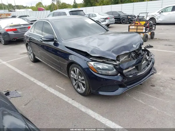 55SWF4JB9JU273696 — 2018 Mercedes-Benz C-Klasse, Передняя часть (Front End), фото до ремонта