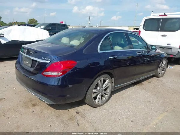 55SWF4JB4JU261763 — 2018 Mercedes-Benz C-Klasse, фото 4 с аукциона IAAI, Передняя часть