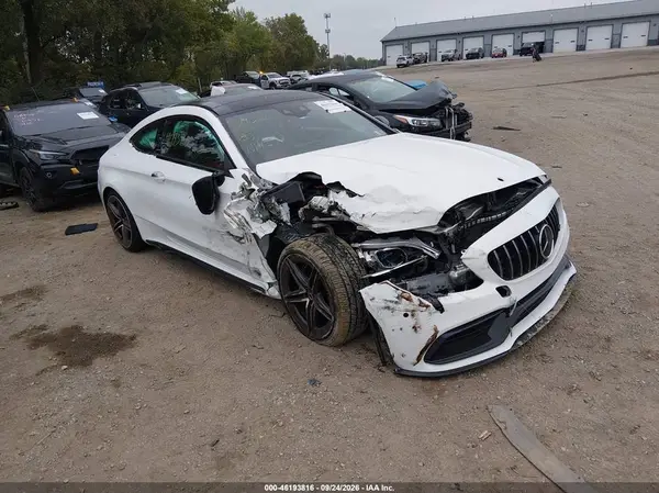 WDDWJ8GB6KF830467 — 2019 Mercedes-Benz C-Klasse, Передняя часть справа (Right Front), фото до ремонта