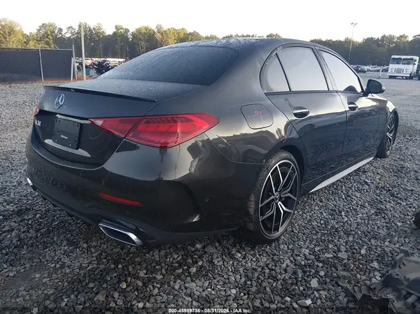 W1KAF4GB0PR138876 — 2023 Mercedes-Benz C-Klasse, фото 4 с аукциона IAAI, Передняя и задняя части
