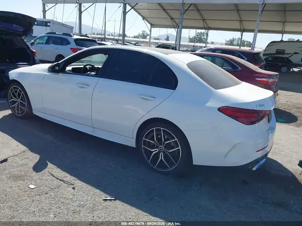 W1KAF4GB6PR102481 — 2023 Mercedes-Benz C-Klasse, фото 3 с аукциона IAAI, Передняя часть