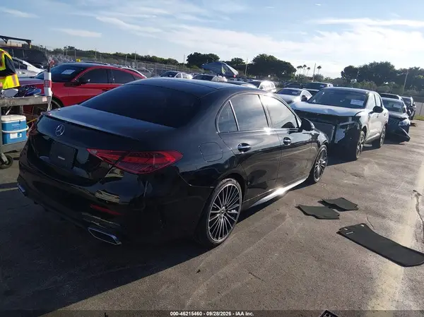 W1KAF4GB4RR223500 — 2024 Mercedes-Benz C-Klasse, фото 4 с аукциона IAAI, Подтопление