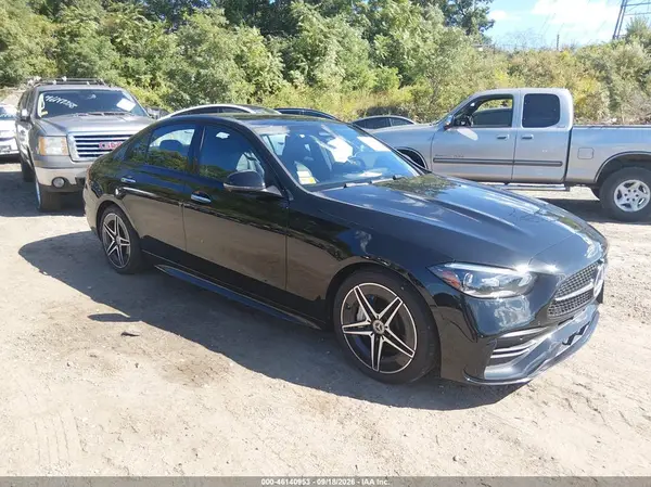 W1KAF4HB9SR256013 — 2025 Mercedes-Benz C-Klasse, Повреждение двигателя (Engine Damage), фото до ремонта