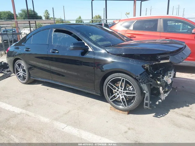 2018 Mercedes-Benz CLA 250 VIN WDDSJ4EB8JN679288 фото 1