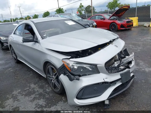 2019 Mercedes-Benz CLA 250 VIN WDDSJ4EB7KN699081 фото 1