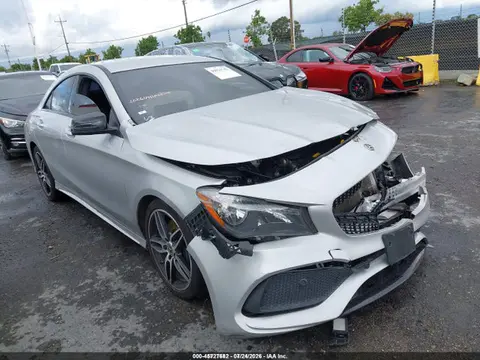 WDDSJ4EB7KN699081 — 2019 Mercedes-Benz CLA 250, Угон (Theft), фото до ремонта