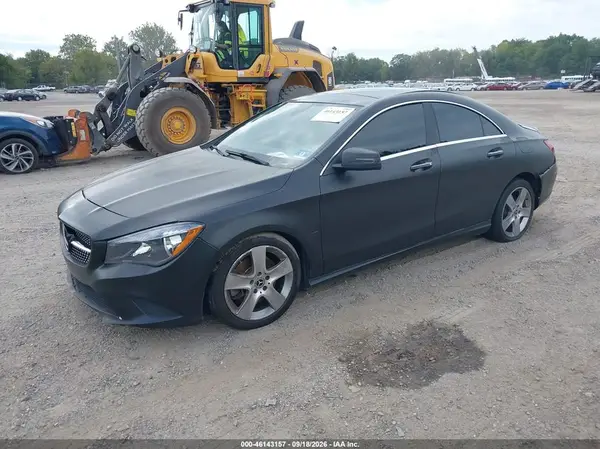 WDDSJ4GB1JN657467 — 2018 Mercedes-Benz CLA-Klasse, фото 2 с аукциона IAAI 13.10.2026, Повреждения снизу