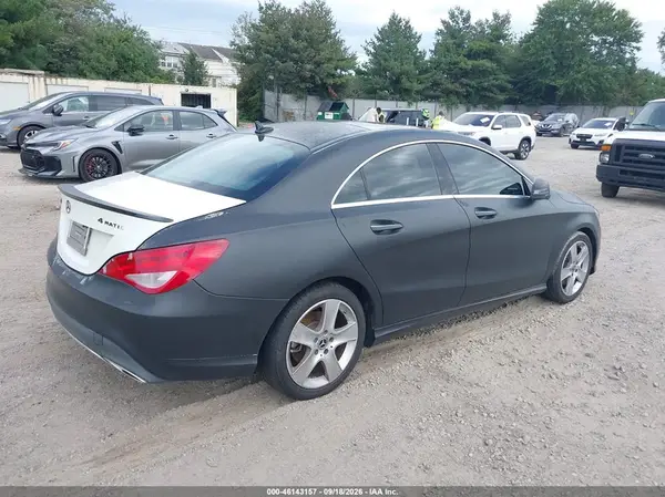 WDDSJ4GB1JN657467 — 2018 Mercedes-Benz CLA-Klasse, фото 4 с аукциона IAAI 13.10.2026, Повреждения снизу