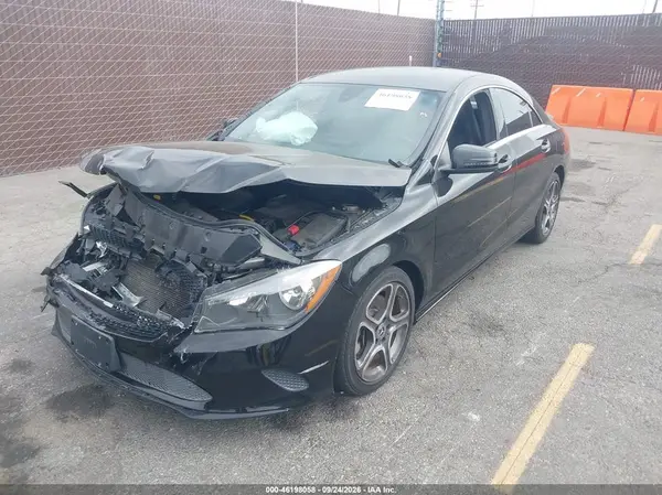 WDDSJ4EB0JN586300 — 2018 Mercedes-Benz CLA-Klasse, фото 2 с аукциона IAAI, Передняя часть
