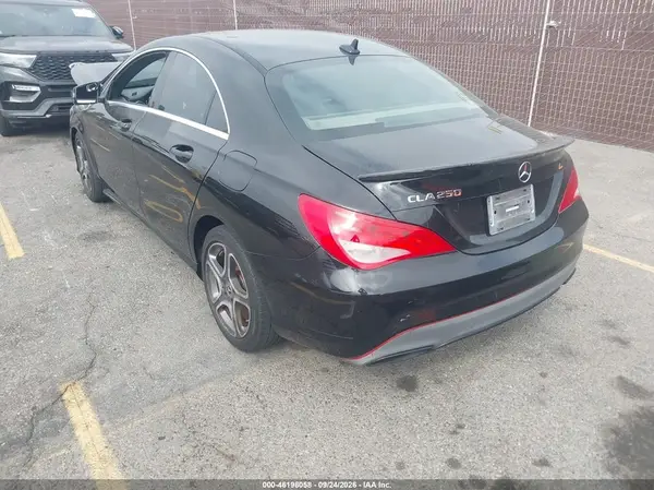 WDDSJ4EB0JN586300 — 2018 Mercedes-Benz CLA-Klasse, фото 3 с аукциона IAAI, Передняя часть